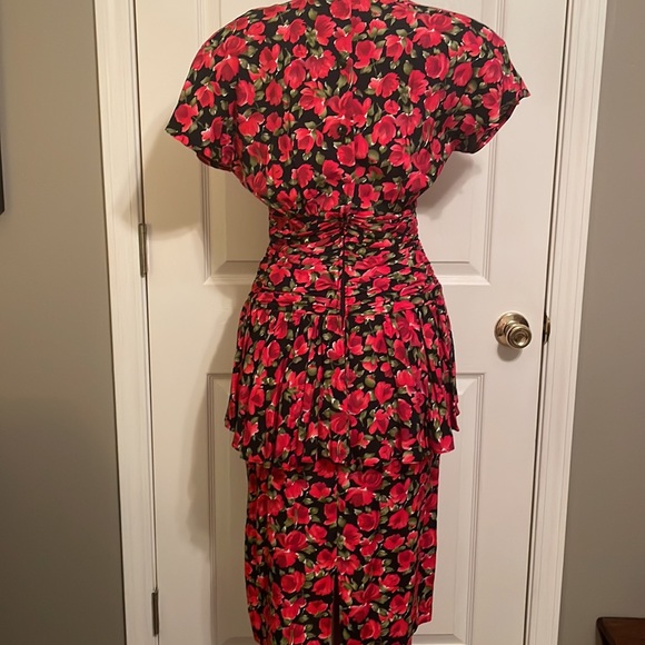 John Roberts Dresses & Skirts - Vintage John Roberts 80’s Short Sleeve Floral Dress w/ shoulder pads Size 9/10
